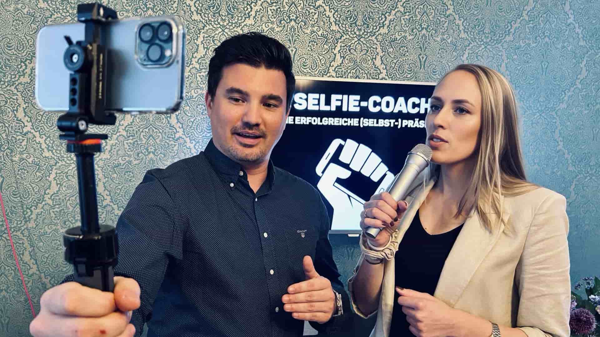 Tim Christopher Gasse zeigt Selfie Coaching Methode für Rhetorik lernen in der Masterclass